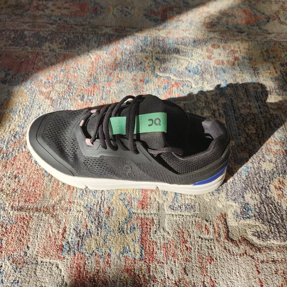 On Cloud the Roger Spin Black Indigo Women Tennis Style Sneaker size 8.5 - Picture 5 of 6